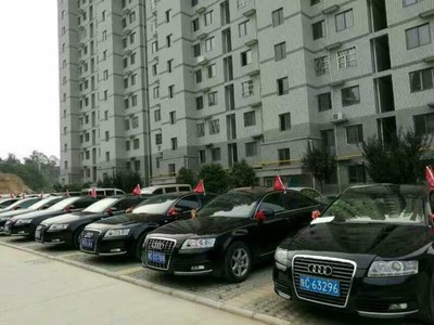 寶雞金鑰匙專業婚車租賃 瑪莎拉蒂總裁與保時捷跑車的高端婚慶服務